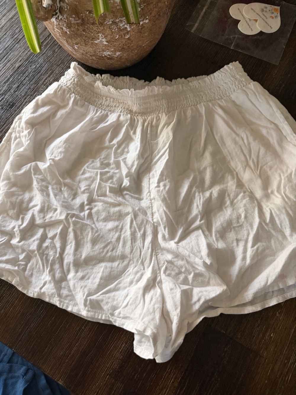 Women’s White Elastic-Waist Summer Shorts Aerie. Size Small